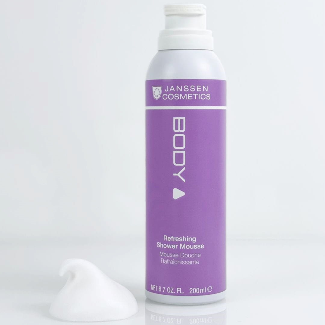 Refreshing Shower Mousse 200 ml + Oxygenating Body Scrub 150 ml + 24H Body Moisturizer 150 ml + tin box