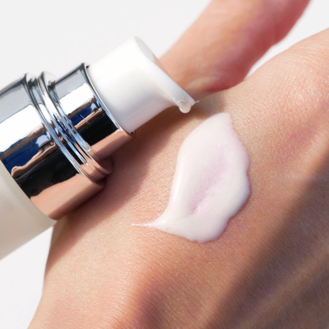 Sensational Glow Cream 50 ml + Magic Glow Serum 30 ml + tin box