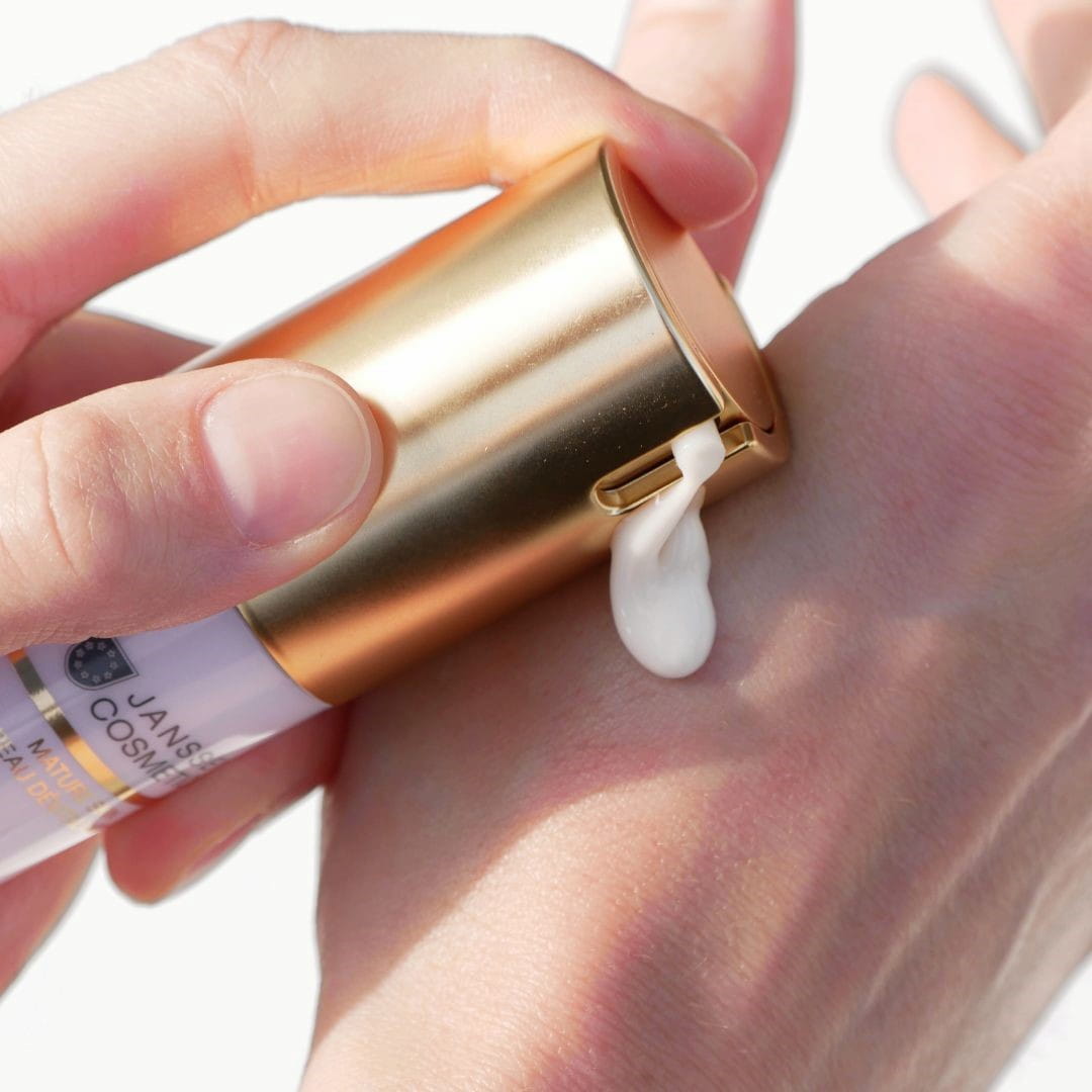 Age Perfecting Serum 30 ml + Perfect Lift Cream 50 ml + pochette